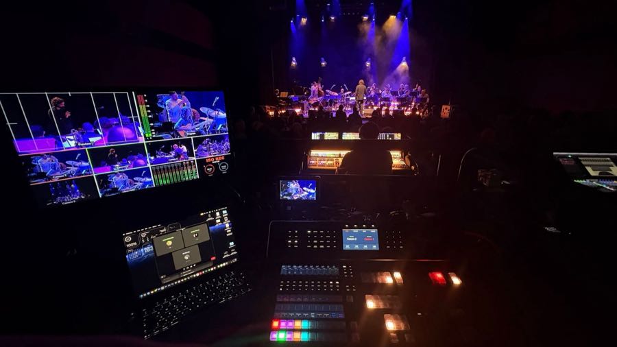 Live TV & Broadcasting – production still 12