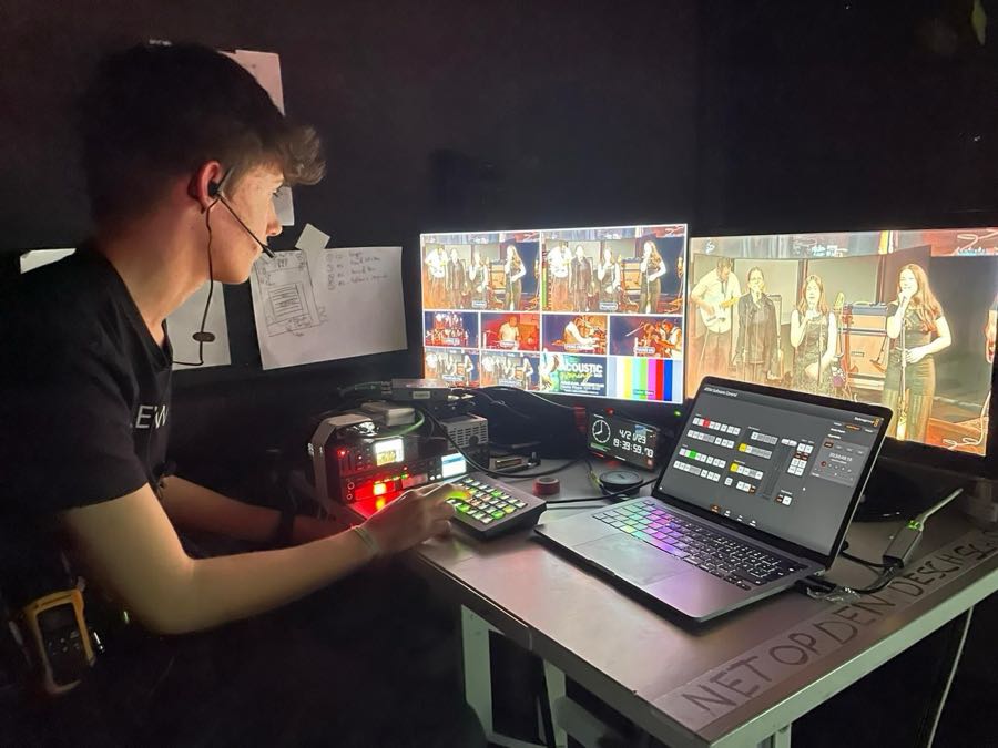 Live TV & Broadcasting – production still 21