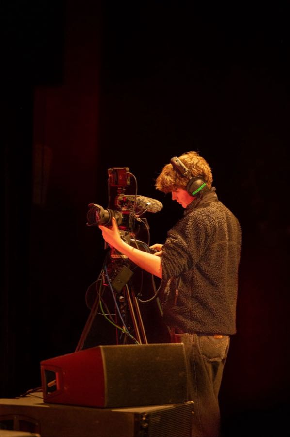 Live TV & Broadcasting – production still 30